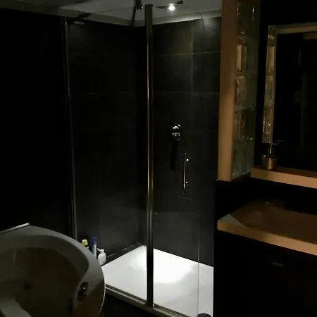 דירה House Murat Con Idromassaggio *