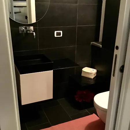 House Murat Con Idromassaggio Бари